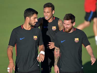 Barcelona players Luis Suarez (L), Neymar (C) and Lionel Messi (R) take part in a training session at Barry University in Miami, Florida, on July 27, 2017, two days before their International Champions Cup friendly match against Real Madrid / AFP PHOTO / HECTOR RETAMAL