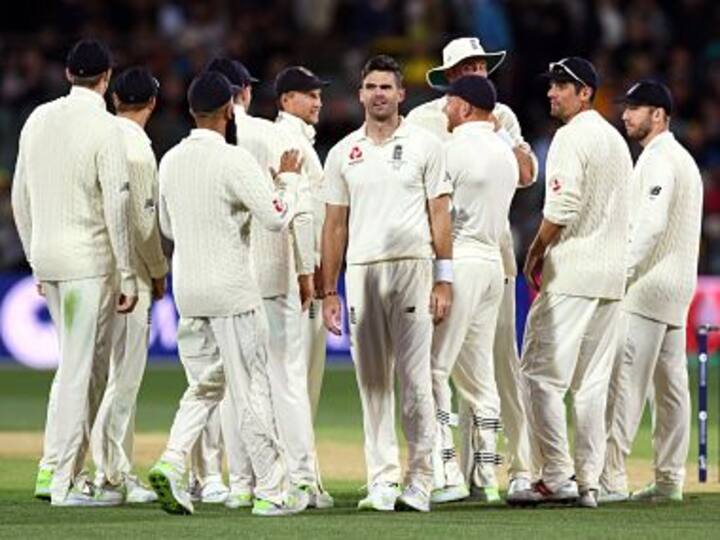 Ashes 2017: Australian media sneer England following Ben Duckett's late-night bar prank ahead of Perth Test
