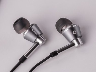 1More Triple Driver review: Superb sounding in-ear headphones with mic 1More Triple Driver review: Superb sounding in-ear headphones with mic