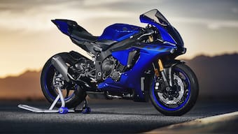 The Yamaha YZF-R1 in pictures — the 2018 edition of the R1 featuring a 998cc 4-cylinder engine