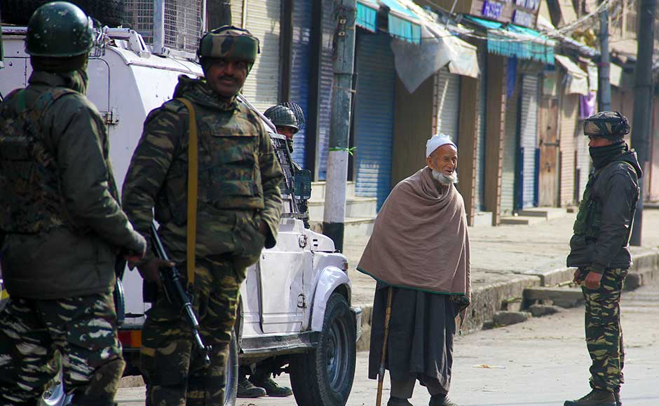 Fortunately, there were no major protests in Anantnag despite the JRL's call for a public rally. People attended their Friday prayers at several places without any inconvenience. Firstpost/Sameer Mushtaq Fortunately, there were no major protests in Anantnag despite the JRL's call for a public rally. People attended their Friday prayers at several places without any inconvenience. Firstpost/Sameer Mushtaq