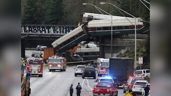 Derailed Amtrak train in Washington state was travelling 80 mph in 30 mph zone, says US transport authority