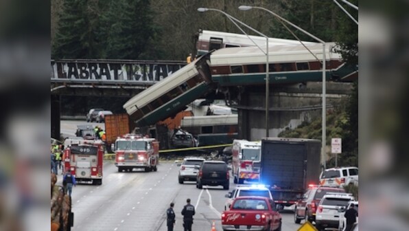 Derailed Amtrak train in Washington state was travelling 80 mph in 30 mph zone, says US transport authority