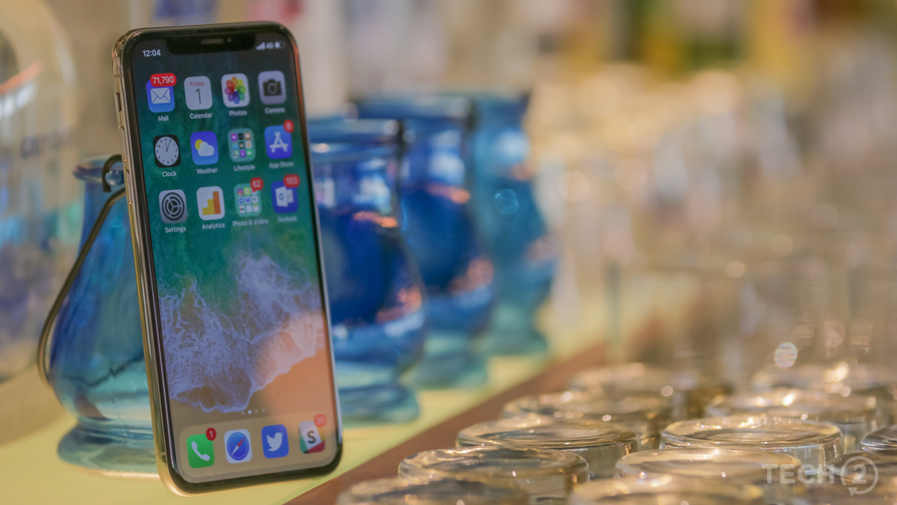 Apple's affordable LCD iPhone and premium iPhone X Plus dummies leaked on Twitter Apple's affordable LCD iPhone and premium iPhone X Plus dummies leaked on Twitter