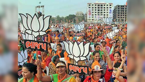 Gujarat election 2017: BJP candidate Bhushan Bhatt tells workers 'not to care about Model Code of Conduct', EC issues notice