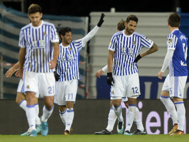 La Liga: Real Sociedad's Carlos Vela scores against Sevilla on his final appearance ahead of Los Angeles switch La Liga: Real Sociedad's Carlos Vela scores against Sevilla on his final appearance ahead of Los Angeles switch