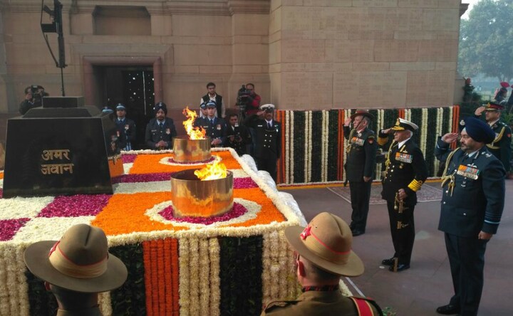 Navy Day: Chiefs of armed forces pay homage to martyrs at Amar Jawan Jyoti in New Delhi