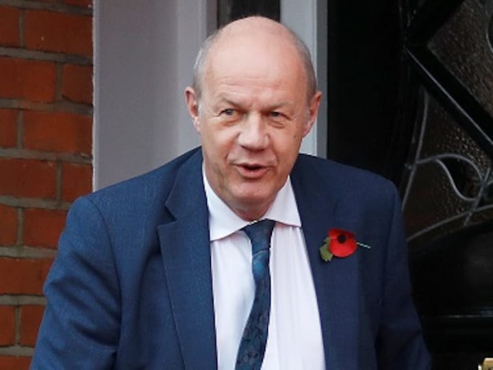 Porn scandal: Theresa May ally Damian Green resigns from UK Cabinet for making 'misleading' statements
