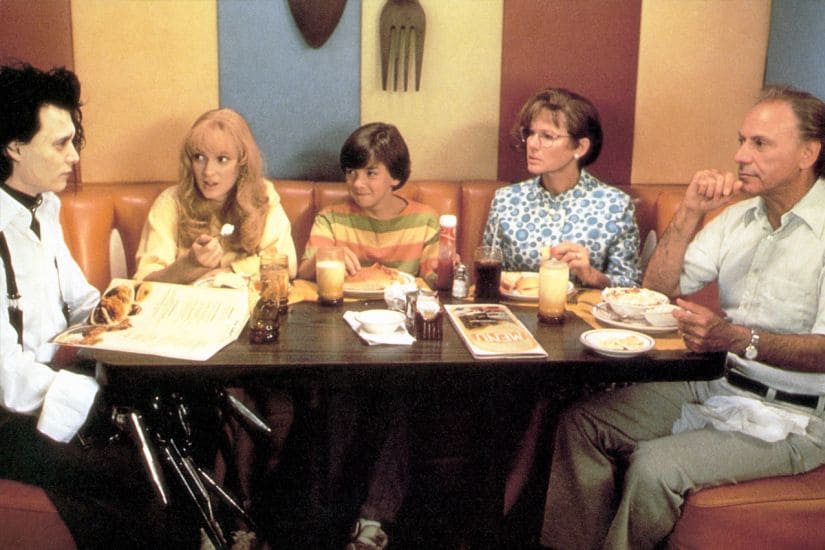 Edward has dinner with the Boggs