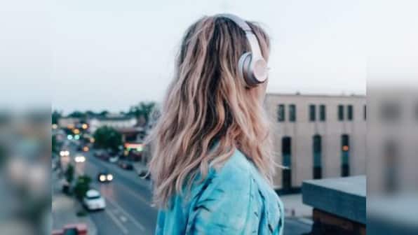 Facebook Sound Collection will let you add free music and sounds to your videos