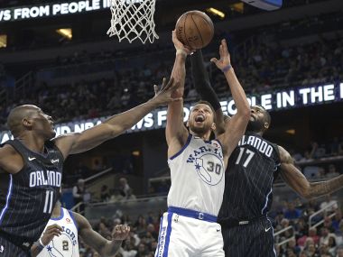 NBA: Warriors shrug off Heat challenge, Russell Westbrook inspires Thunder to victory over Spurs NBA: Warriors shrug off Heat challenge, Russell Westbrook inspires Thunder to victory over Spurs
