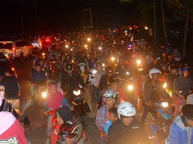 Two dead as 6.5 magnitude earthquake strikes Indonesia's Java island; dozens of homes damaged Two dead as 6.5 magnitude earthquake strikes Indonesia's Java island; dozens of homes damaged