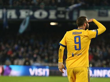 Serie A: Juventus ride on Gonzalo Higuain's goal to hand Napoli first defeat of the season; Roma ease past SPAL Serie A: Juventus ride on Gonzalo Higuain's goal to hand Napoli first defeat of the season; Roma ease past SPAL