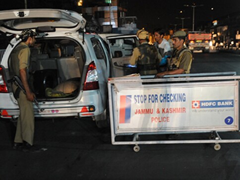 Handwara encounter: 3 Lashkar-e-Taiba terrorists killed in Jammu and Kashmir's Unisoo village; civilian dies in crossfire Handwara encounter: 3 Lashkar-e-Taiba terrorists killed in Jammu and Kashmir's Unisoo village; civilian dies in crossfire