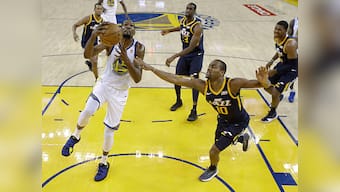 NBA: Kevin Durant leads Warriors to victory over Jazz; Vince Carter helps Kings beat Cavaliers