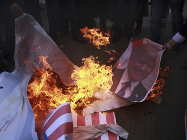 Violence erupts in West Bank after Donald Trump recognises Jerusalem as Israel’s capital; protesters in Gaza burn US flags Violence erupts in West Bank after Donald Trump recognises Jerusalem as Israel’s capital; protesters in Gaza burn US flags