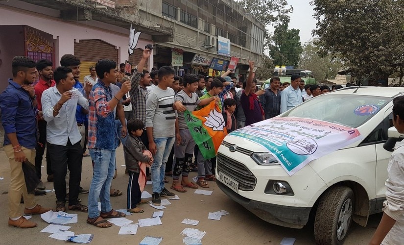 BJP supporters protest at Jignesh Mewani's rally. Firstpost/ Amitesh