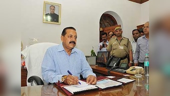 Jitendra Singh visits Jammu's Government Medical College (GMC); inquires about health of those injured in Kishtwar bus accident