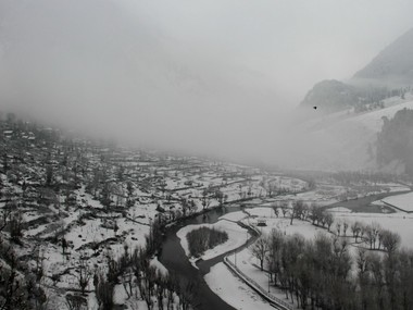 Jammu and Kashmir's Leh witnesses season's coldest night; IMD says mercury likely to drop further Jammu and Kashmir's Leh witnesses season's coldest night; IMD says mercury likely to drop further
