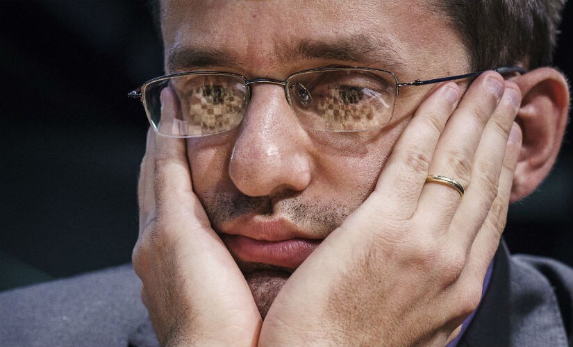 Levon Aronian deep in thought. Lennart Ootes