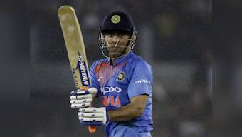 India vs Sri Lanka: Rohit Sharma hails MS Dhoni's promotion in Cuttack ODI; calls veteran keeper 'ideal' for No 4 slot
