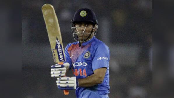 India vs Sri Lanka: Rohit Sharma hails MS Dhoni's promotion in Cuttack ODI; calls veteran keeper 'ideal' for No 4 slot