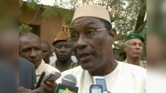 Mali government resigns months before presidential polls; authorities offer no reason