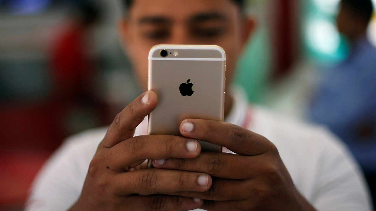 TRAI's new DND regulations could force carriers to dump services for iPhones TRAI's new DND regulations could force carriers to dump services for iPhones