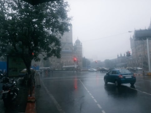 IMD forecasts light rain in Mumbai in next 48 hours due to low pressure system in Arabian Sea IMD forecasts light rain in Mumbai in next 48 hours due to low pressure system in Arabian Sea
