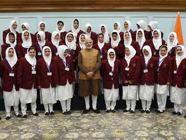 Narendra Modi meets schoolgirls from Jammu and Kashmir; discusses Swachh Bharat, benefits of yoga