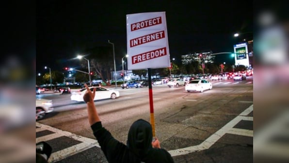 Net neutrality fans voice their opinions as FCC nears vote to strike down rules