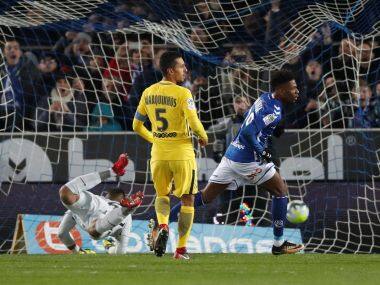 Ligue 1: Paris Saint-Germain handed 1st loss of season by Strasbourg; Radamel Falcao helps Monaco beat Angiers