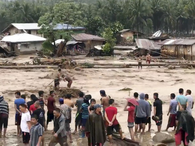 Philippines Tropical Storm Tembin: Death toll rises to 133 as rescuers pull dozens of bodies from a swollen river Philippines Tropical Storm Tembin: Death toll rises to 133 as rescuers pull dozens of bodies from a swollen river