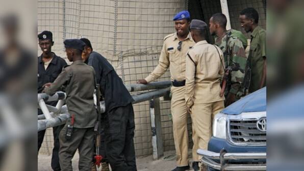 Explosion in busy Somalia market leaves eleven dead and over ten injured; cause of blast unknown