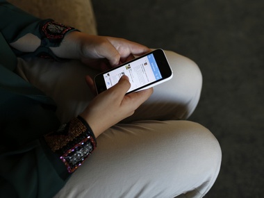 Teenagers spending more time on thier smartphones are at a risk of developing suicidal tendecies: Study Teenagers spending more time on thier smartphones are at a risk of developing suicidal tendecies: Study