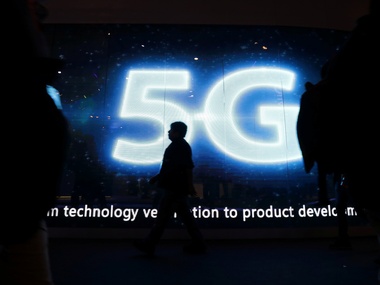 Intel, Huawei and Deutsche Telekom announce successful testing of world's first 5G NR interoperability Intel, Huawei and Deutsche Telekom announce successful testing of world's first 5G NR interoperability