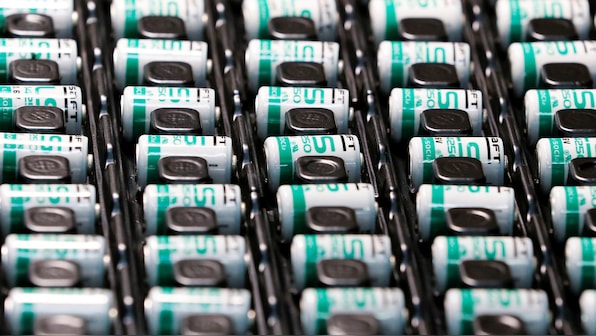 The solid-state lithium-ion battery vying to make consumer tech a whole lot safer