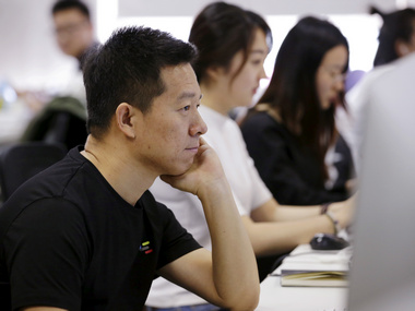 Chinese securities regulator orders CEO of debt-ridden LeEco to return to China Chinese securities regulator orders CEO of debt-ridden LeEco to return to China