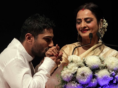 Rekha receives first Smita Patil Memorial Award for her contribution to cinema Rekha receives first Smita Patil Memorial Award for her contribution to cinema