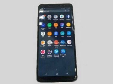 Samsung Galaxy A8 (2018) Plus images leak on Chinese social media website Weibo; teases a dual-selfie camera