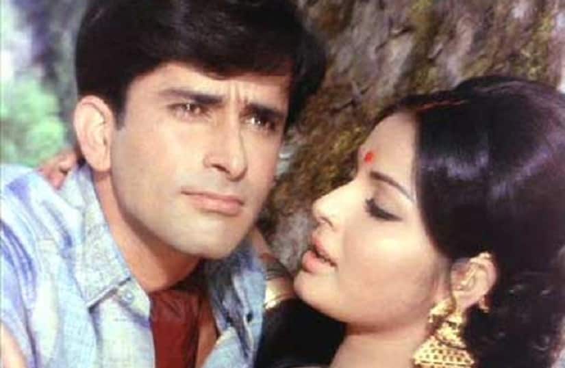 Shashi Kapoor with Rakhee. Image via Facebook