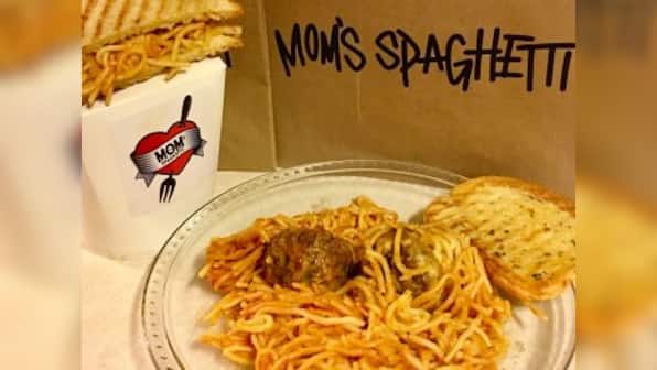 Eminem fans 'lose themselves' at Revival promotional event serving 'mom's spaghetti'