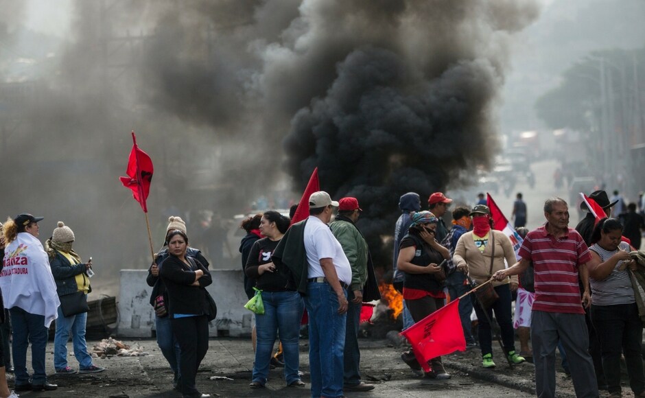 Fresh clashes broke out on Saturday in Tegucigalpa as the counting of votes in a cliff-hanging Honduras presidential election rolled into a fifth day. AP Fresh clashes broke out on Saturday in Tegucigalpa as the counting of votes in a cliff-hanging Honduras presidential election rolled into a fifth day. AP