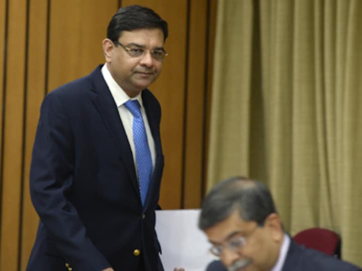 RBI Governor Urjit Patel versus Centre: Finance ministry offers truce, but not without warning Central bank about its behaviour