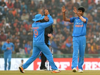 India vs Sri Lanka: Has Indian team management erred in throwing in young Washington Sundar at the deep end? India vs Sri Lanka: Has Indian team management erred in throwing in young Washington Sundar at the deep end?