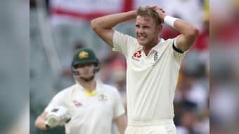 Ashes 2017-18: Australia benefit from blunt-edged England attack in Adelaide Test, but losing Steve Smith sets them back