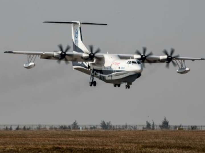 China conducts maiden flight of world's largest amphibious aircraft used for firefighting, marine rescue