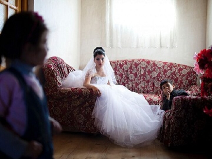 Sarah Høilund's 'Photographing the Female': Making women's lives visible through art