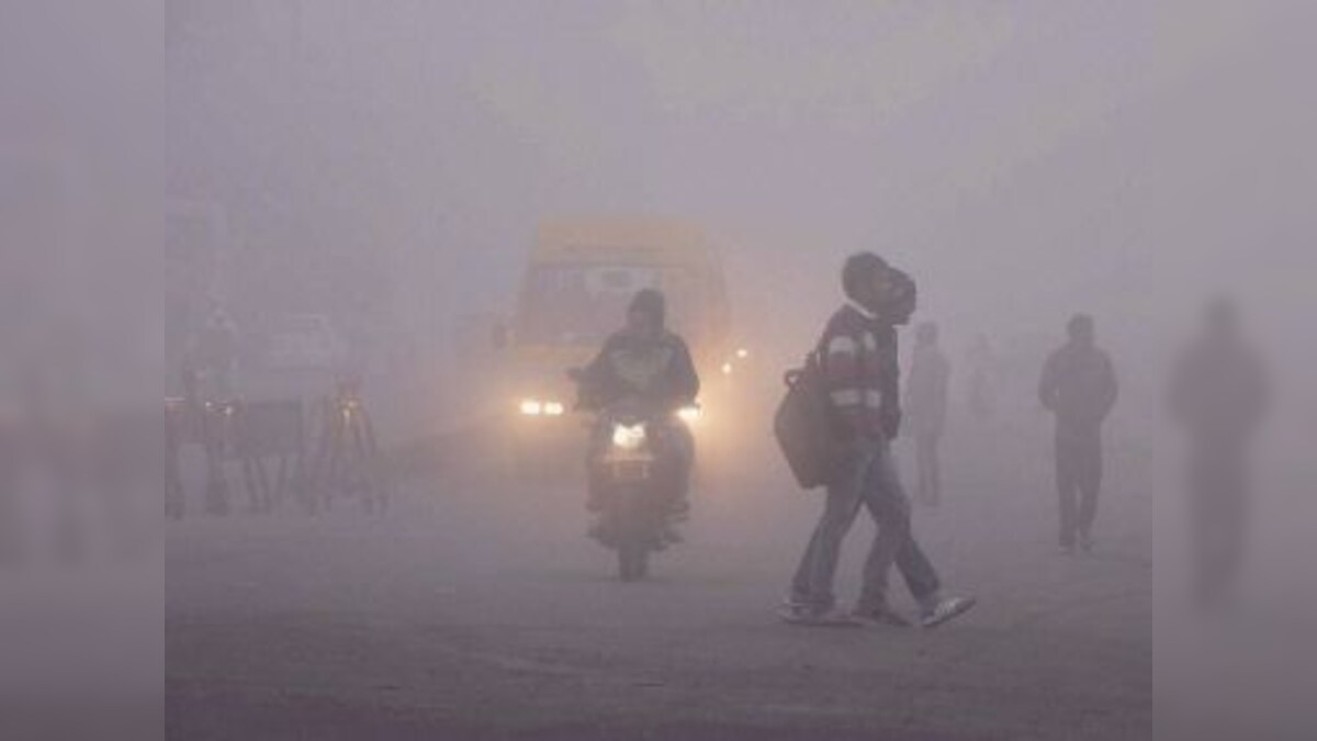 Delhi's air quality upgrades to 'moderate' from 'very poor'; foggy conditions and low visibility delay at least 20 trains