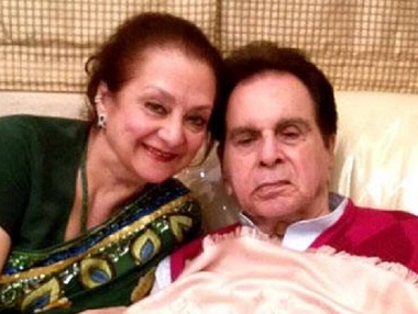 Saira Banu writes to CM Devendra Fadnavis alleging harassment by builder in property dispute Saira Banu writes to CM Devendra Fadnavis alleging harassment by builder in property dispute